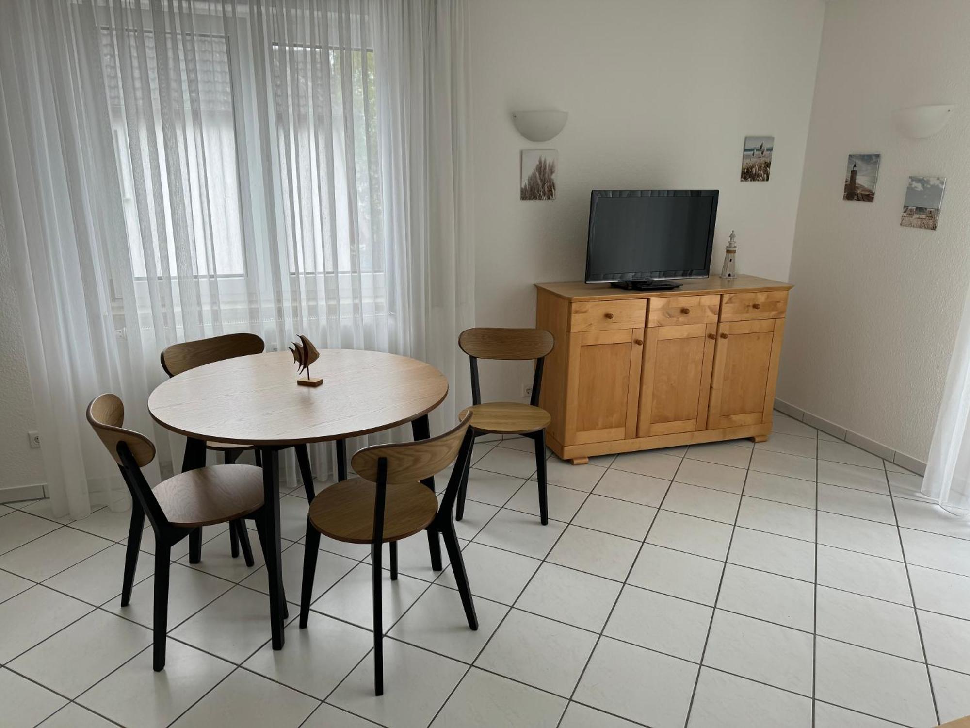Ferienwohnung Moewe Mit Balkon, Nur 200M Bis Zum Strand Zempin Εξωτερικό φωτογραφία